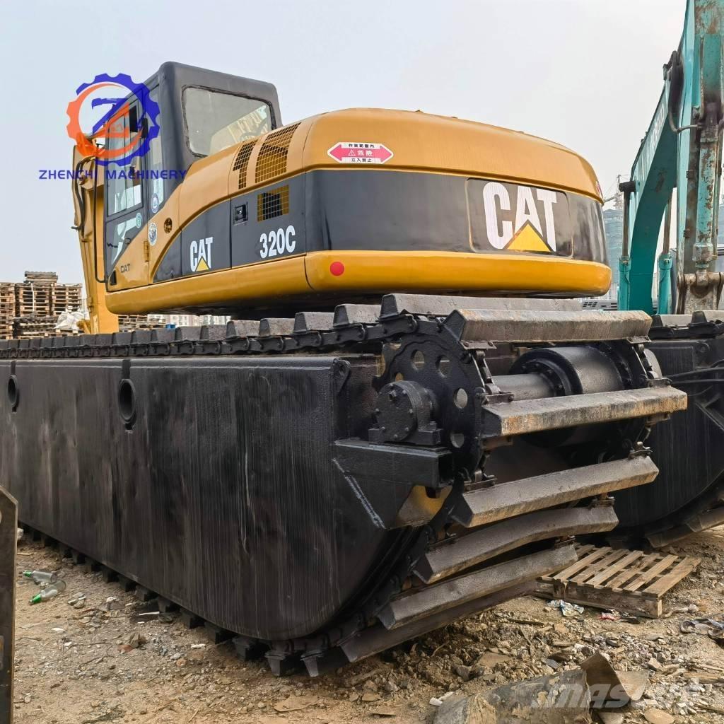CAT 320 C Escavatori anfibi