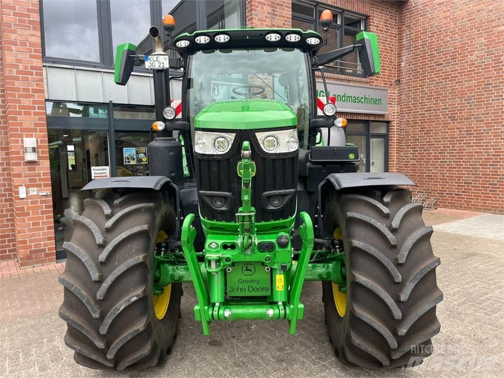 John Deere 6R215 Trattori
