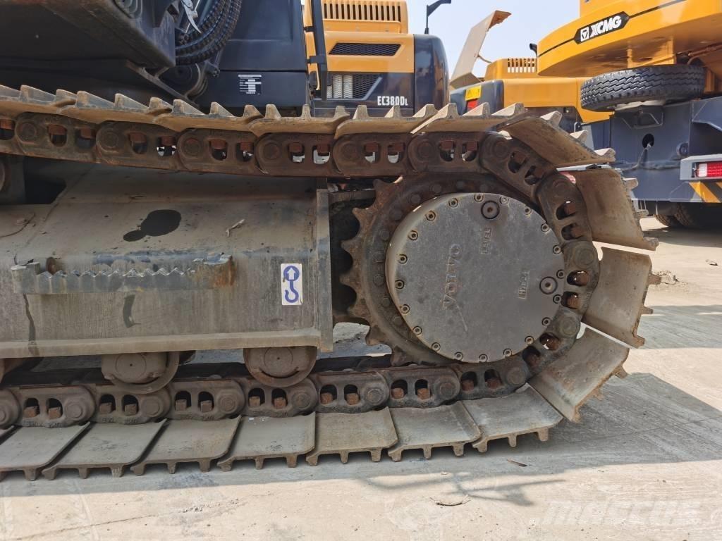 Volvo EC 220 Escavatori cingolati