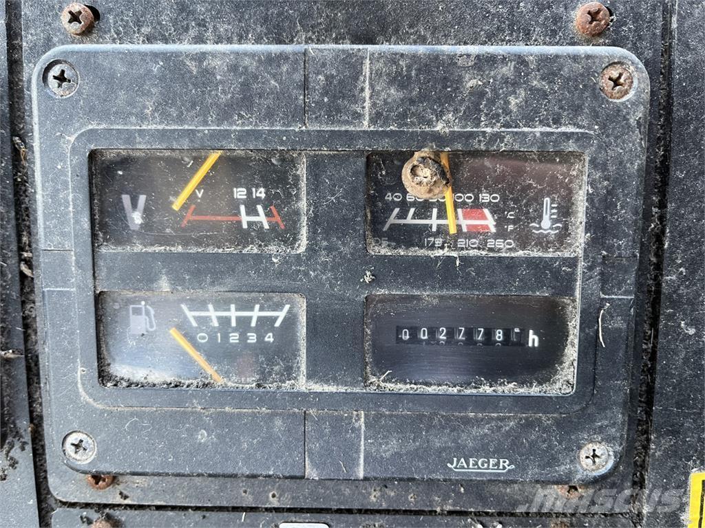 New Holland TX 32 Mietitrebbiatrici