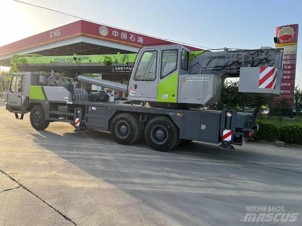 Zoomlion QY25V Gru per tutti i terreni
