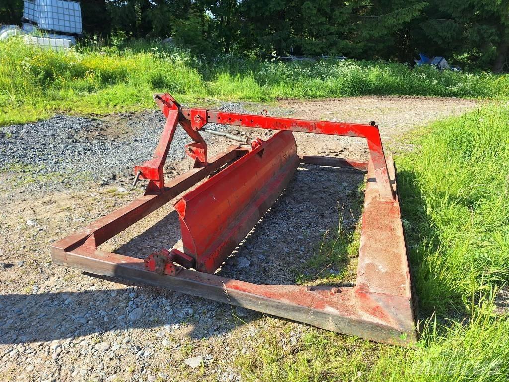 Runni Peltolana 300 Grader