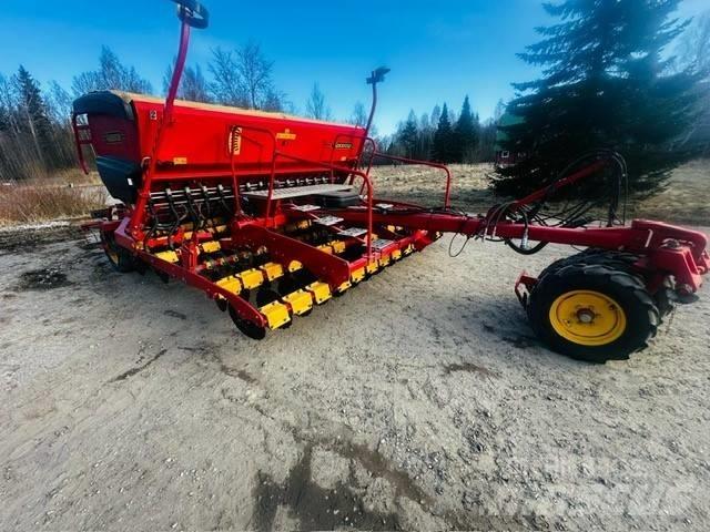 Väderstad Rapid400C Perforatrici