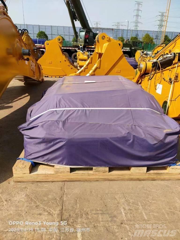 CAT 395 Escavatori cingolati