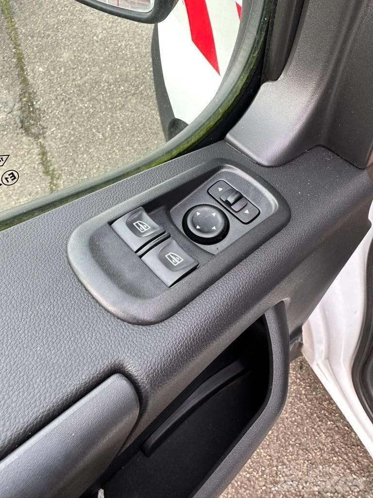 Renault Master Piattaforme aeree su rimorchio