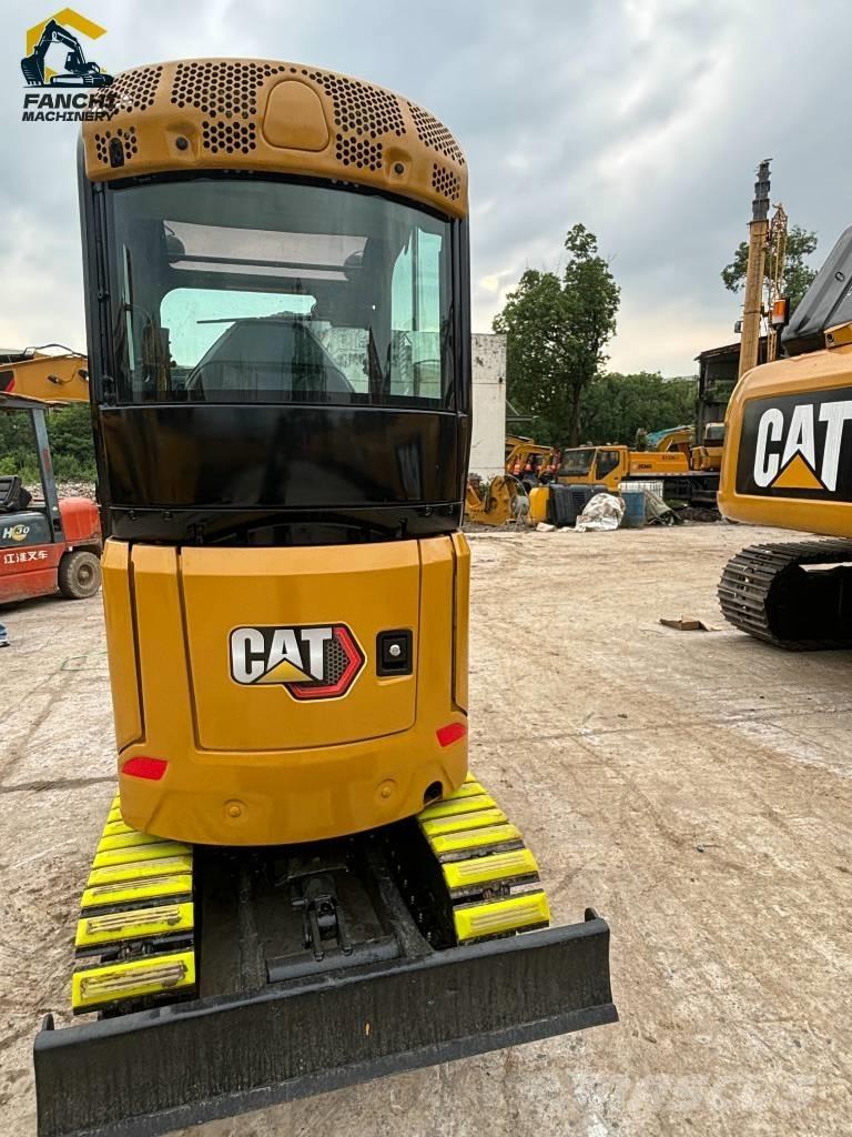 CAT 302 Miniescavatori
