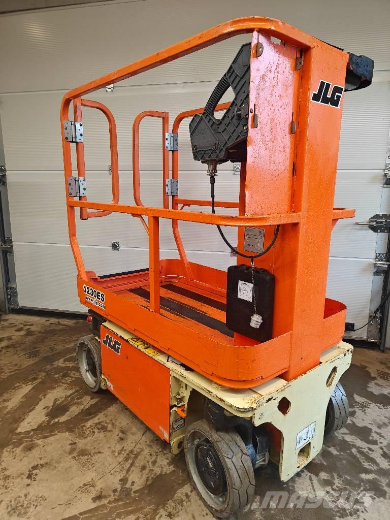 JLG 1230 ES Sollevatori verticali