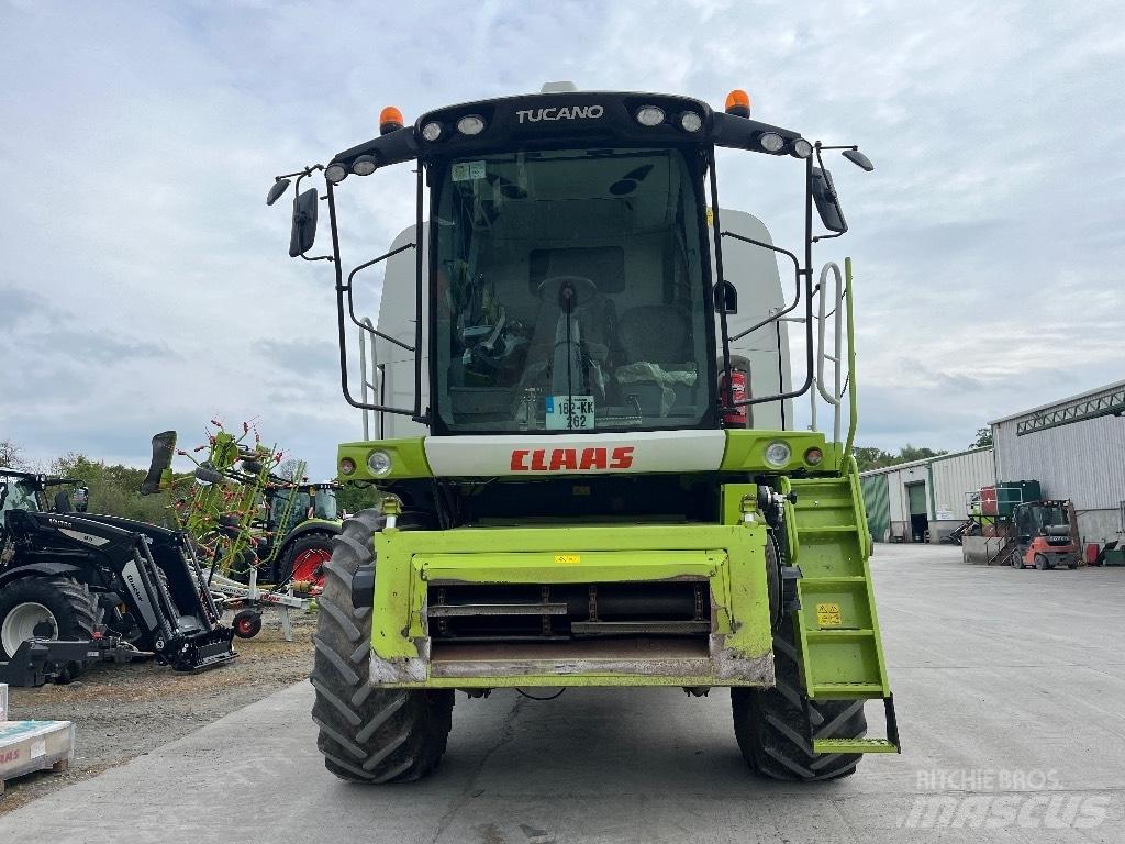 CLAAS Tucano 440 Mietitrebbiatrici