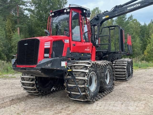 Komatsu 895 Forwarder