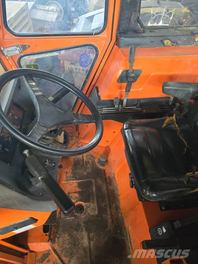 Fiat-Hitachi 1880 DT Trattori