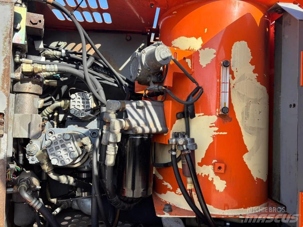 Hitachi ZX 130 W Escavatori gommati