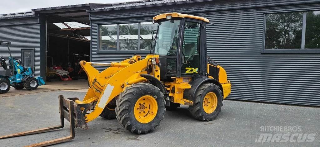 JCB ZX 409 Pale gommate