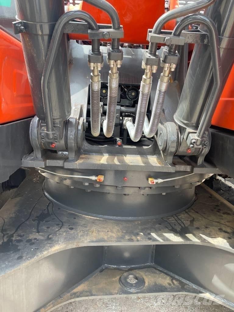 Doosan DX 225 Escavatori medi 7t - 12t