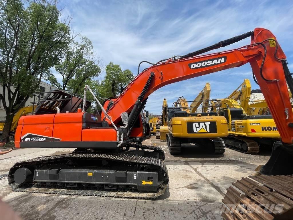 Doosan DX 225 Escavatori medi 7t - 12t