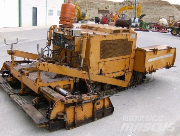Case F25V Finitrici