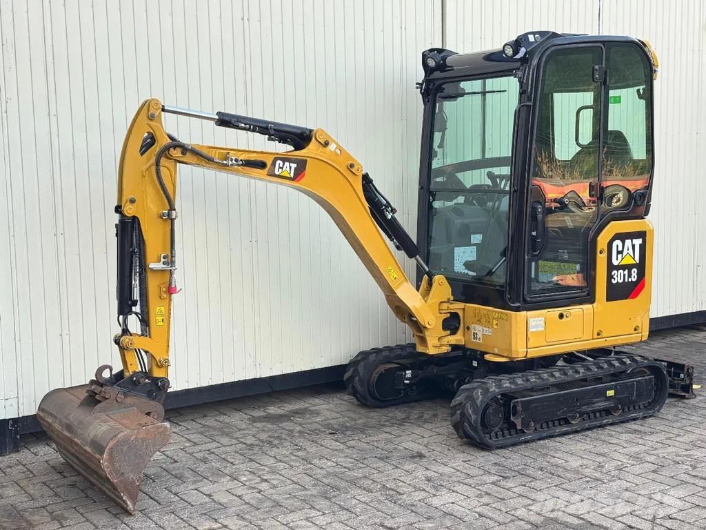 CAT 301.8 NextGen Miniescavatori