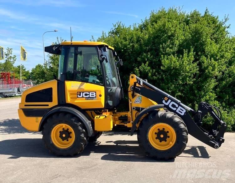 JCB 409 Pale gommate