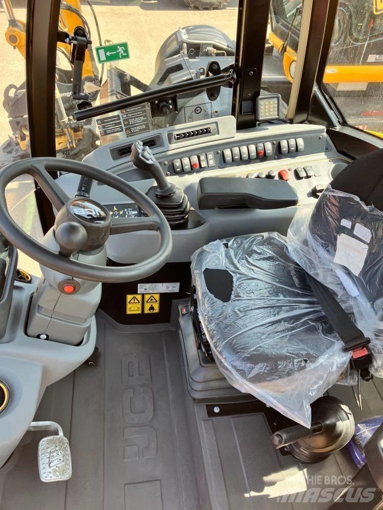 JCB 409 Pale gommate