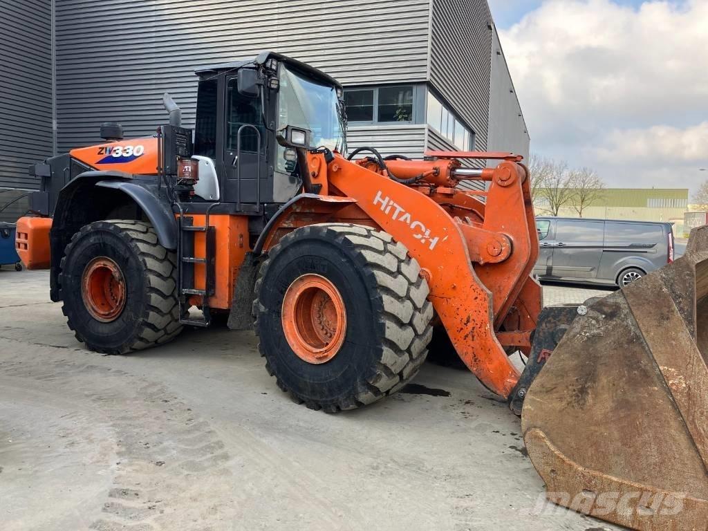 Hitachi ZW330-6 Pale gommate