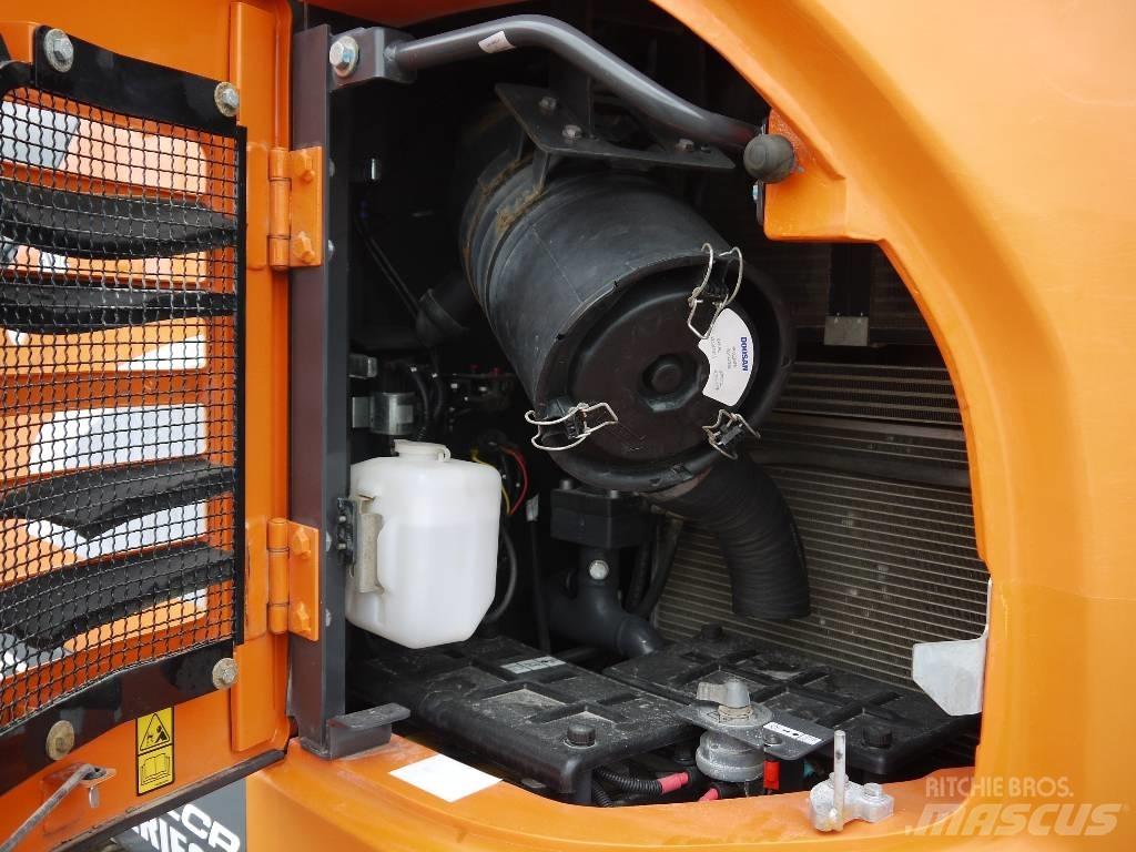 Doosan DX 140 LCR-5 Escavatori cingolati