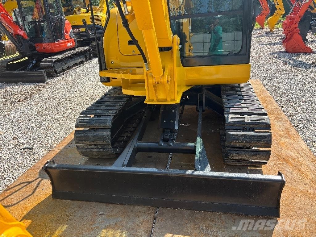 Komatsu PC 56-7 Miniescavatori