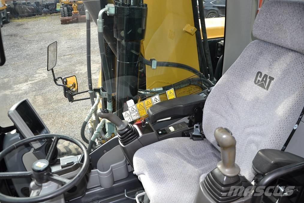 CAT M 315 D Escavatori gommati