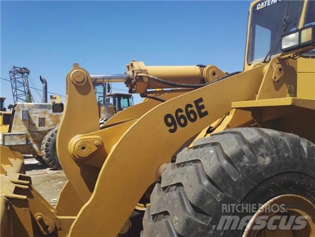 CAT 966 E Pale gommate