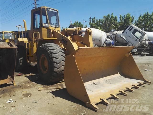 CAT 966 E Pale gommate