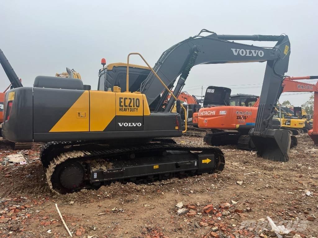Volvo EC 210 B LC Escavatori cingolati