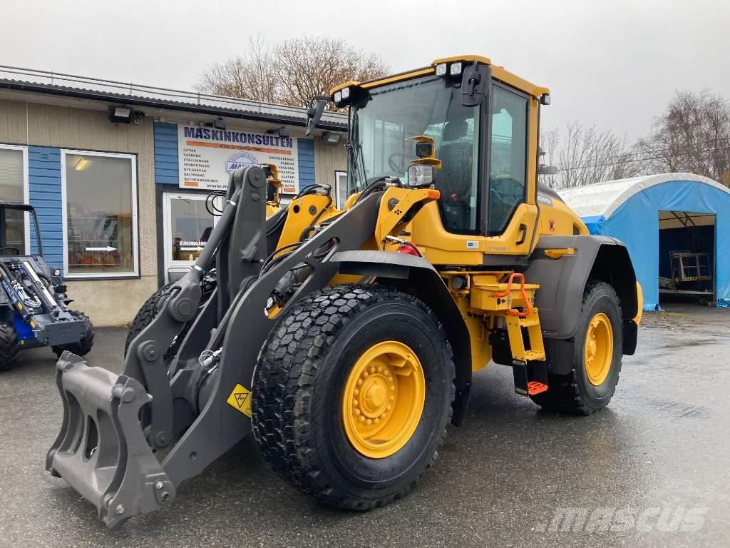 Volvo L 90 H Pale gommate