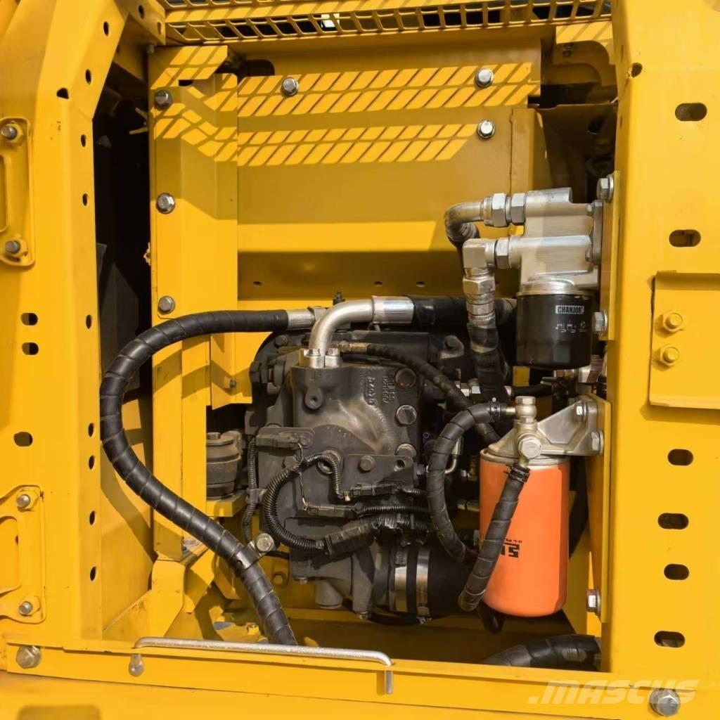 Komatsu PC 130-7 Escavatori cingolati