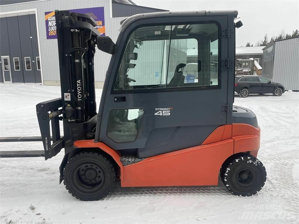Toyota 8FBMT Carrelli elevatori elettrici