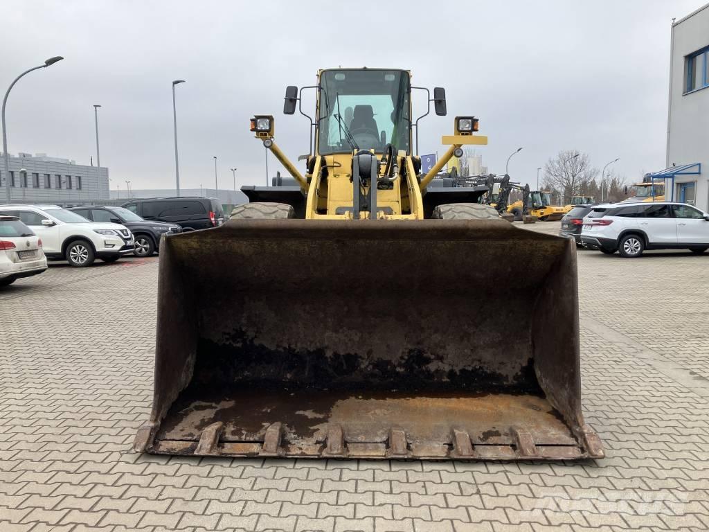 Komatsu WA 420 Pale gommate