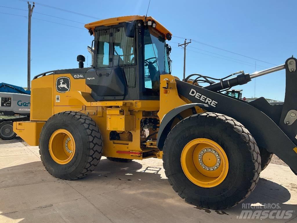 John Deere 624L Pale gommate