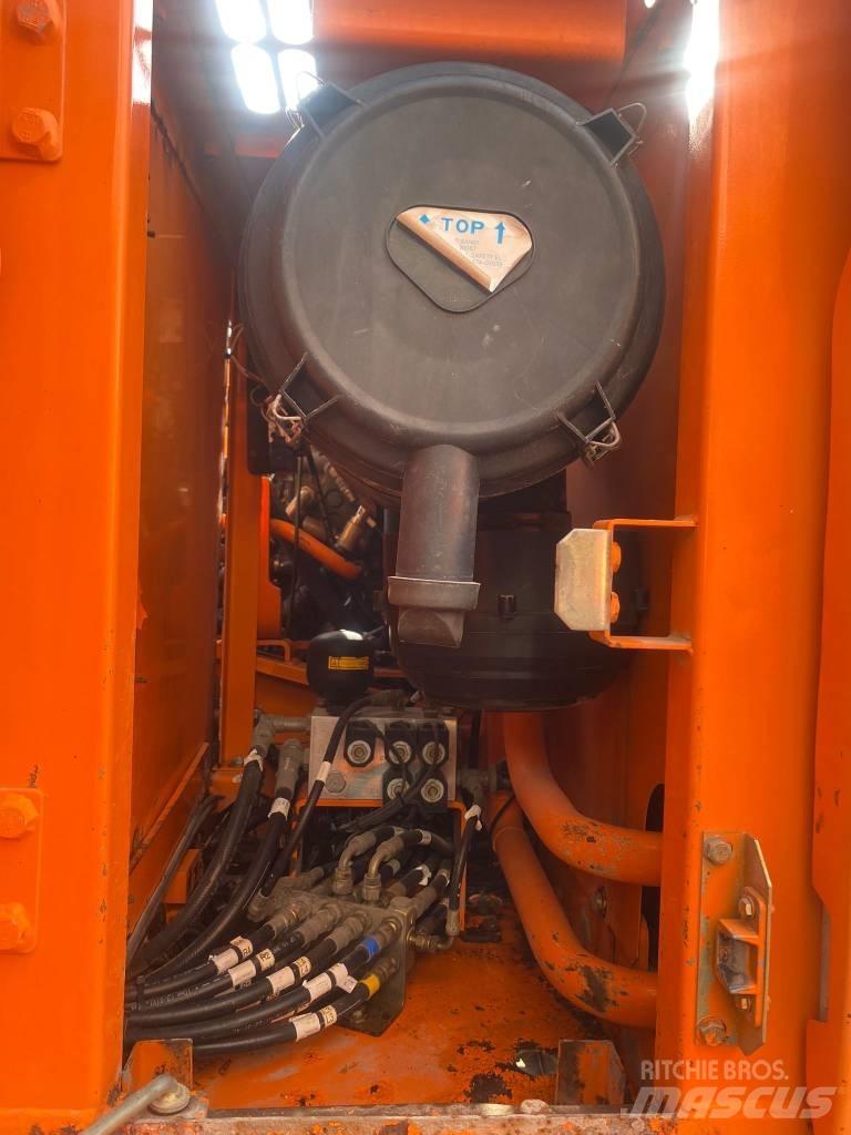 Doosan DX 180 LC Escavatori cingolati