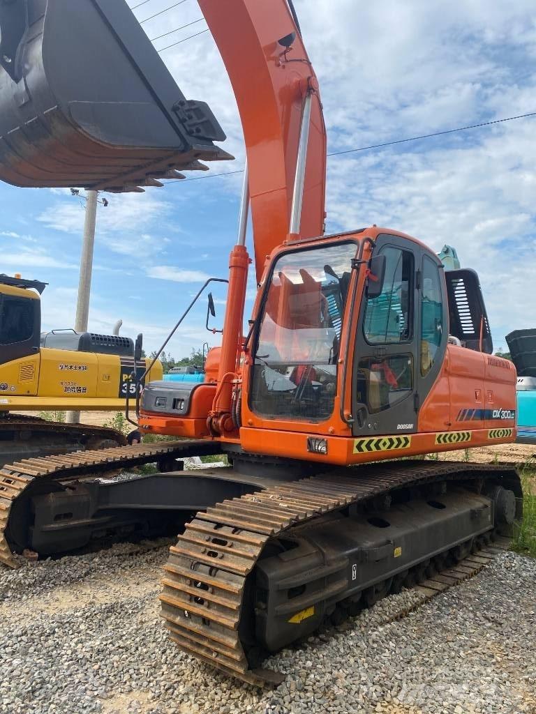 Doosan DX 300 LC Escavatori cingolati