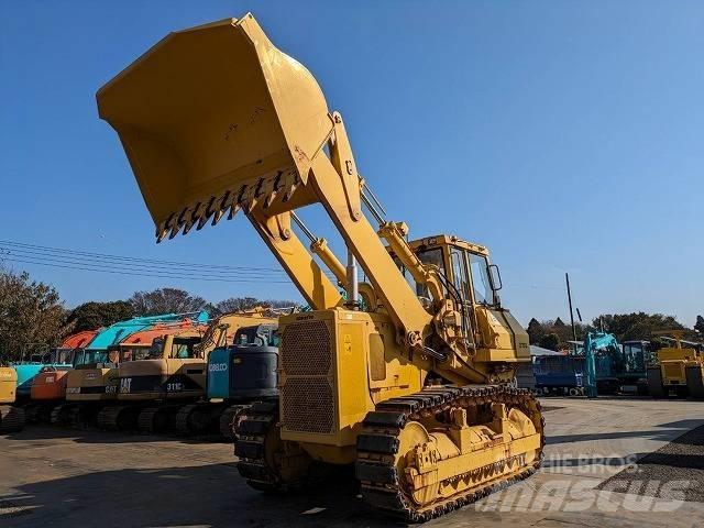 Komatsu D 75 S-5 Pale cingolate