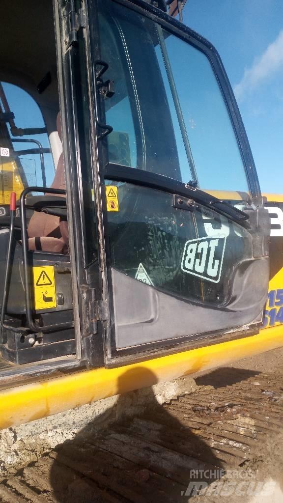 JCB JS 220 LC Escavatori cingolati
