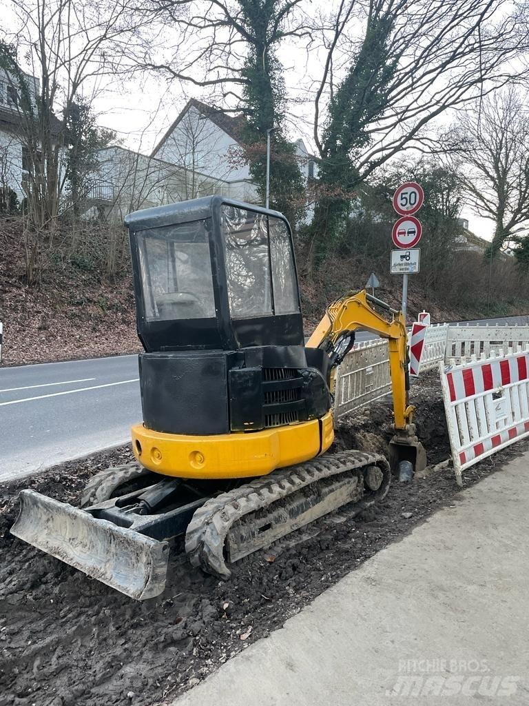 CAT 303 CR Miniescavatori