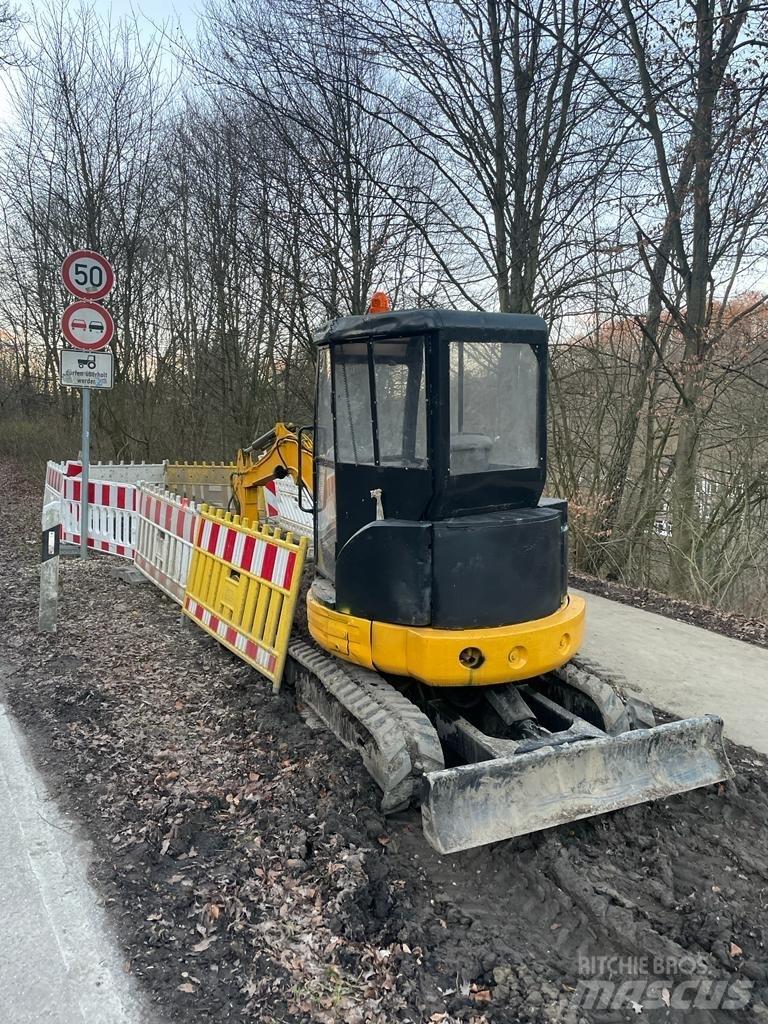 CAT 303 CR Miniescavatori