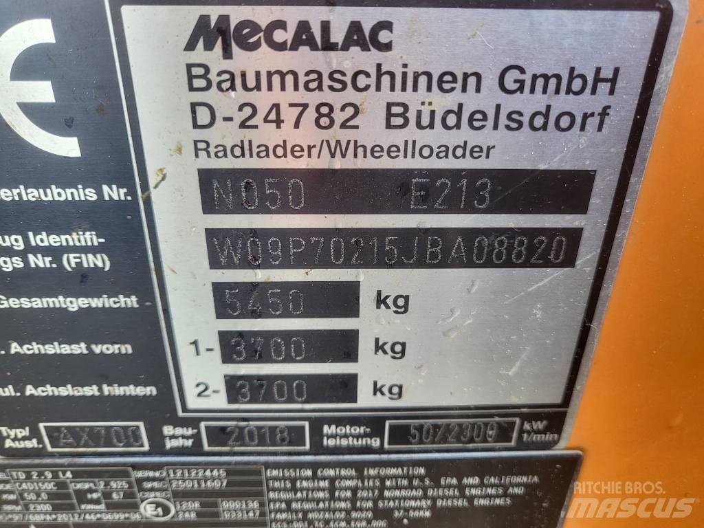 Mecalac AX 700 Pale gommate