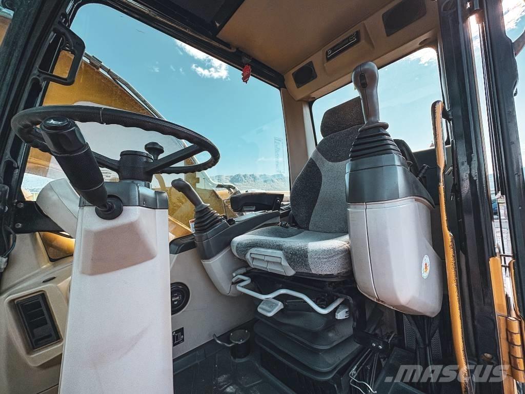 CAT M 313 C Escavatori gommati