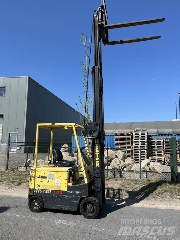 Hyster e3.00xl Carrelli elevatori elettrici