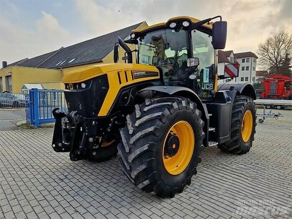 JCB 4220 Fastrac Trattori