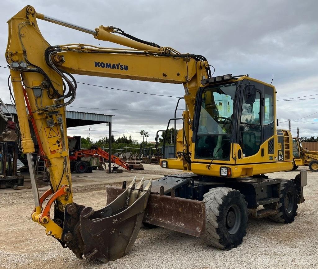 Komatsu PW148-8 Escavatori gommati