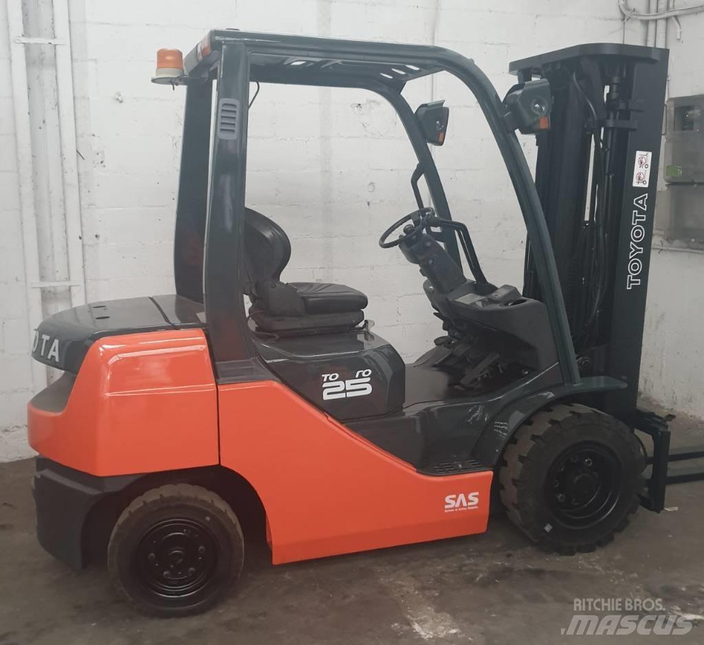 Toyota 52-8 FD 25 Carrelli elevatori diesel