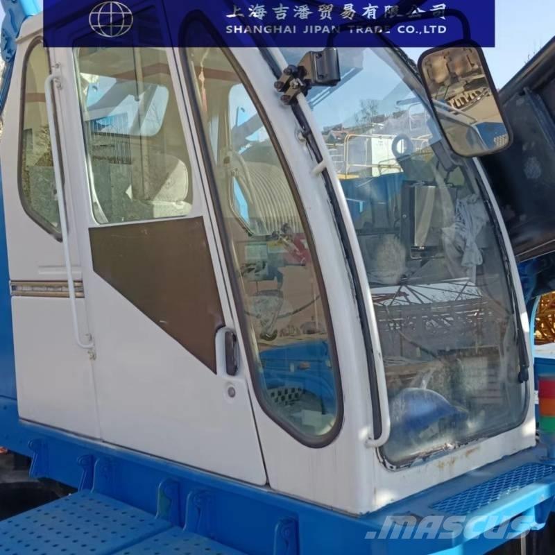 Hitachi SCX2500 Gru cingolate