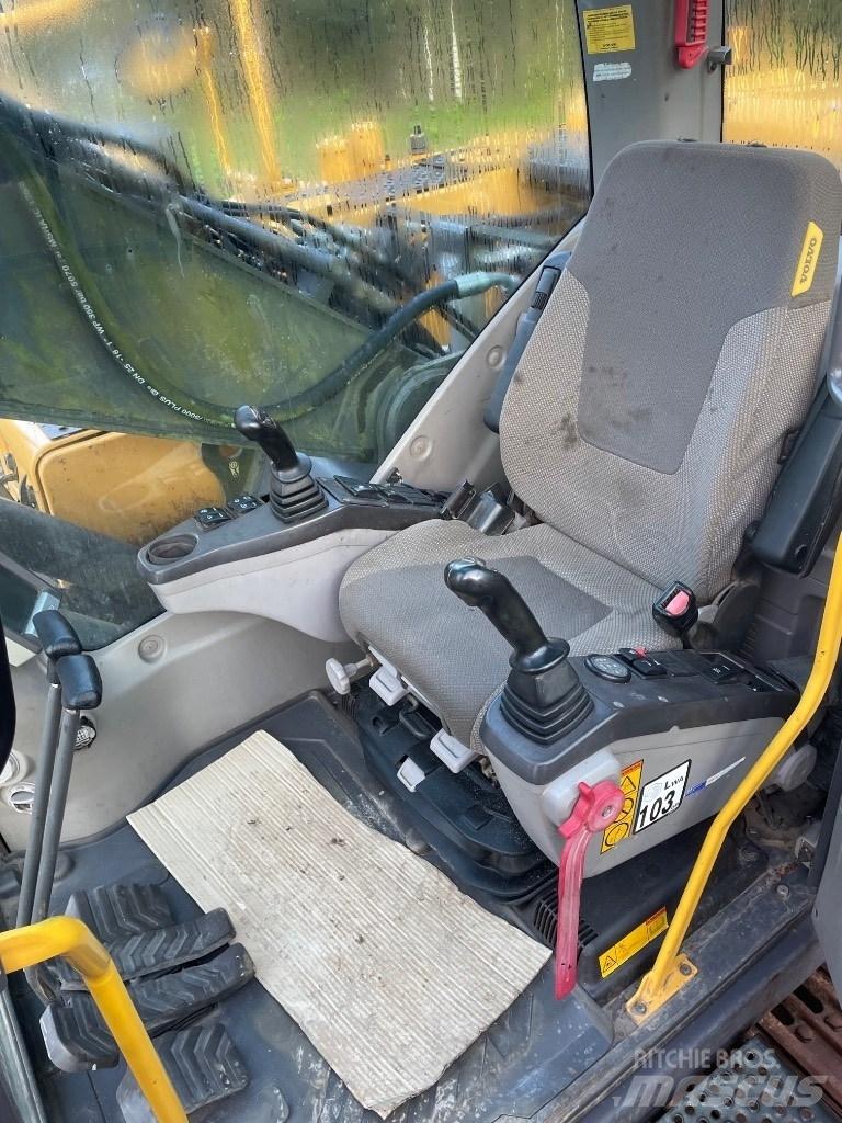 Volvo EC210C Escavatori cingolati