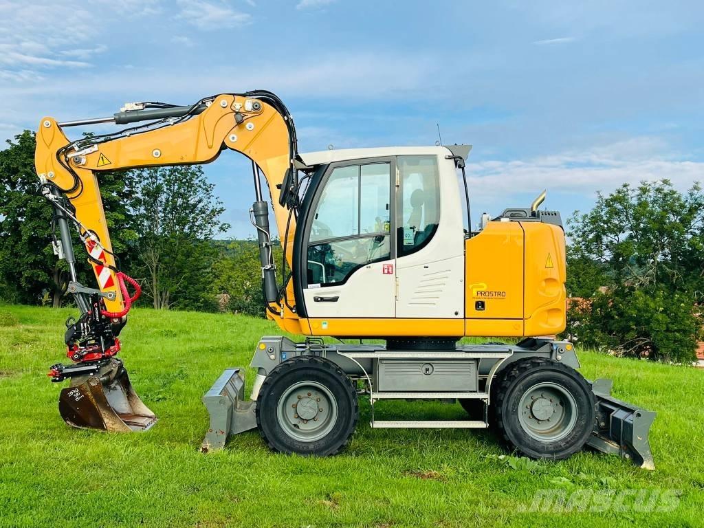 Liebherr A 910 Escavatori gommati