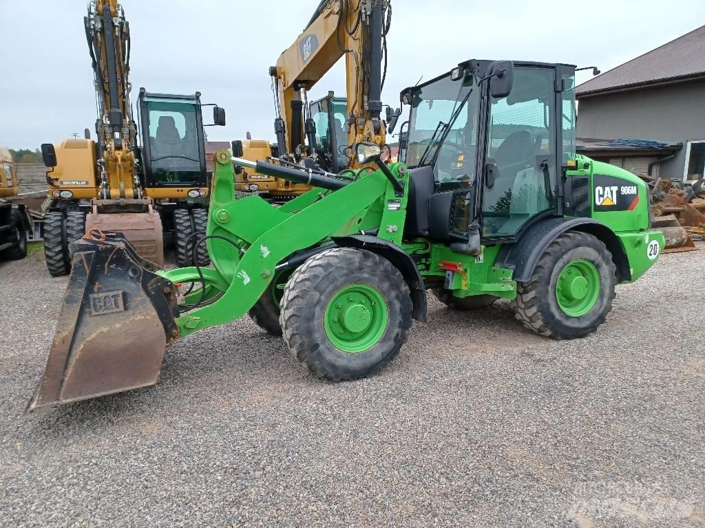 CAT 906M Pale gommate